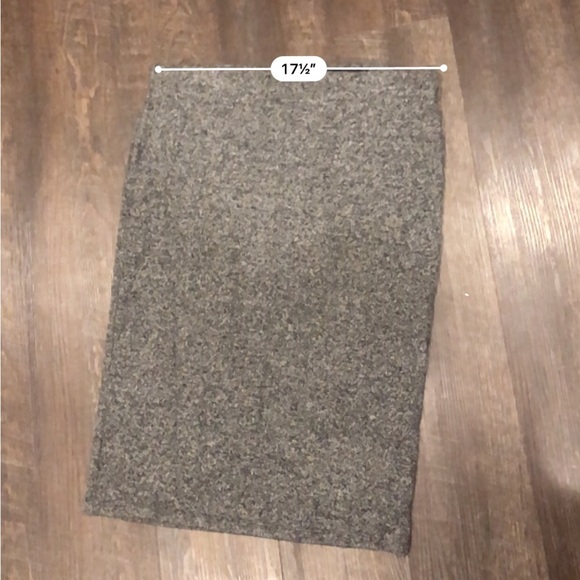 Old Navy Jersey Knit Midi Pencil Skirt - Picture 8 of 8